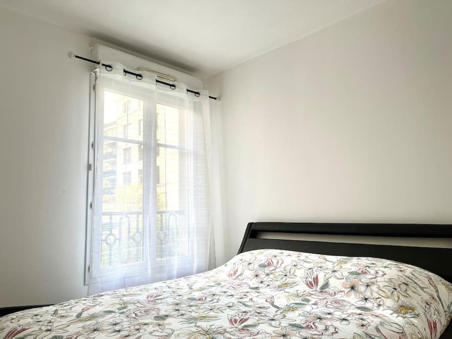 Appartement • Paris/Disney • 1 Min Gare Бюссі-Сен-Жорж Екстер'єр фото